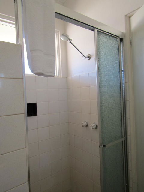Allonville Gardens Motel - Australia Accommodation 17