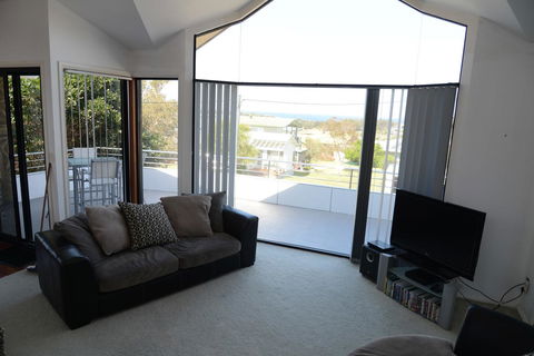 The Boat House - Australia Accommodation 6