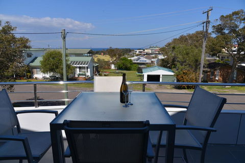 The Boat House - Australia Accommodation 2
