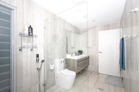Luxury Villa Darlington - Vine - Australia Accommodation 40