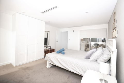 Luxury Villa Darlington - Vine - Australia Accommodation 36