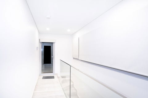 Luxury Villa Darlington - Vine - Australia Accommodation 13