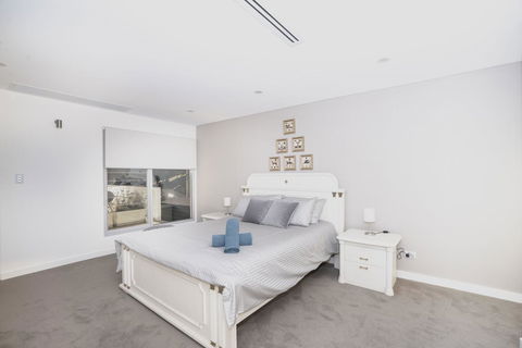Luxury Villa Darlington - Vine - Australia Accommodation 23