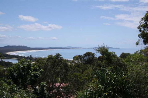 Coastwatch, 26 Comara Terrace - Australia Accommodation 0