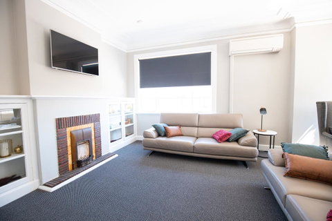 Horse And Jockey Hotel Homebush - Australia Accommodation 15