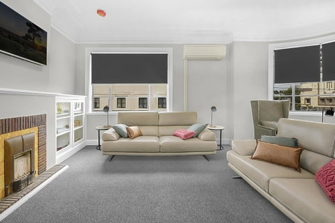 Horse And Jockey Hotel Homebush - Australia Accommodation 3