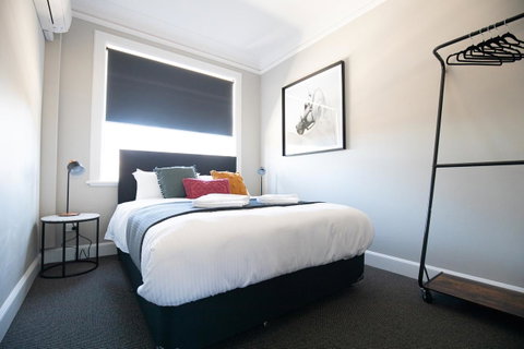 Horse And Jockey Hotel Homebush - Australia Accommodation 5