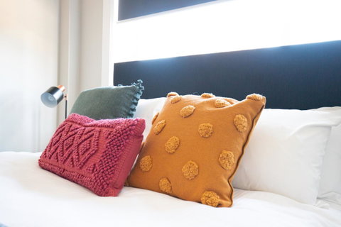 Horse And Jockey Hotel Homebush - Australia Accommodation 6
