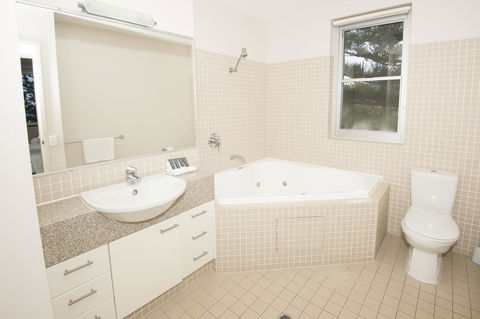 Grandview Apartments - Australia Accommodation 37