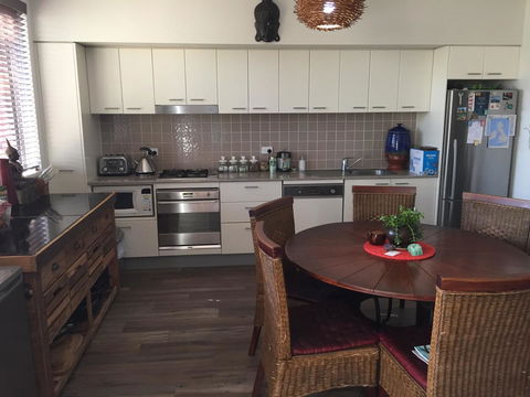 Grandview Apartments - Australia Accommodation 13