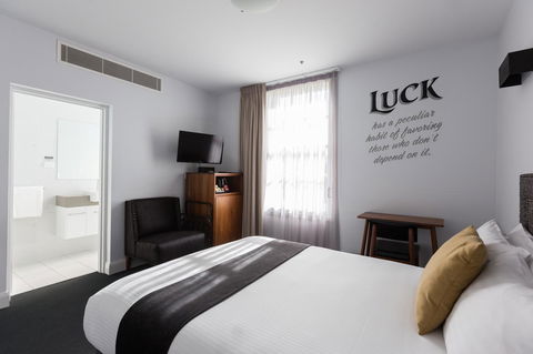 The Lucky Hotel - Australia Accommodation 3
