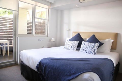The Blenheim - Australia Accommodation 4