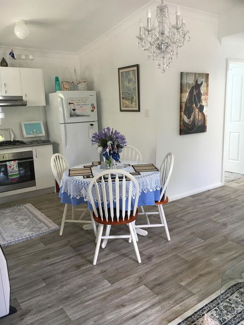 The Best Exotic Magnolia Cottage - Australia Accommodation 6