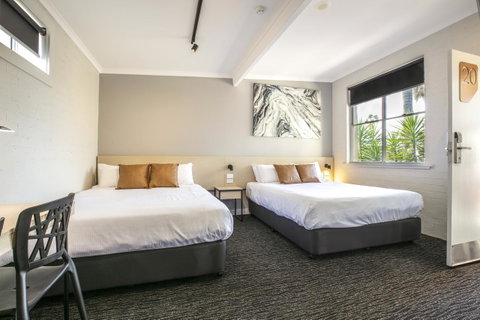 Nightcap At Colyton Hotel - Australia Accommodation 24