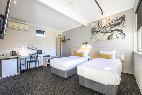 Nightcap At Colyton Hotel - Australia Accommodation 2