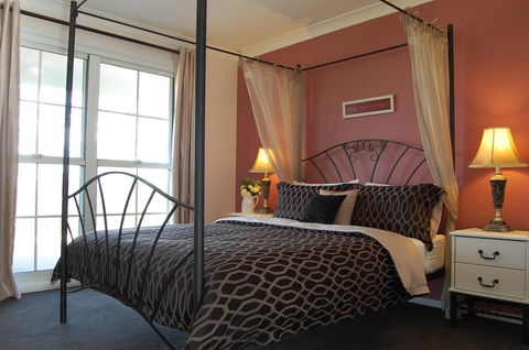Cadair Cottages - Australia Accommodation 11