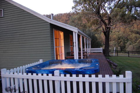 Cadair Cottages - Australia Accommodation 3