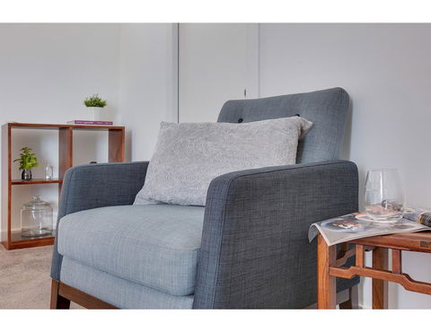 Spacious Cottage With Views, 10 Mins From The City - Australia Accommodation 17