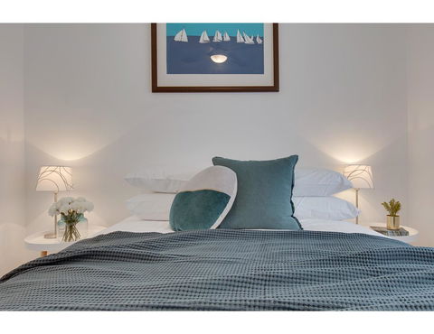 Spacious Cottage With Views, 10 Mins From The City - Australia Accommodation 11