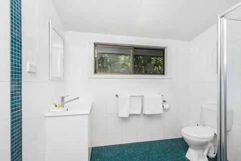 Gidget's Surf Shack - Australia Accommodation 25