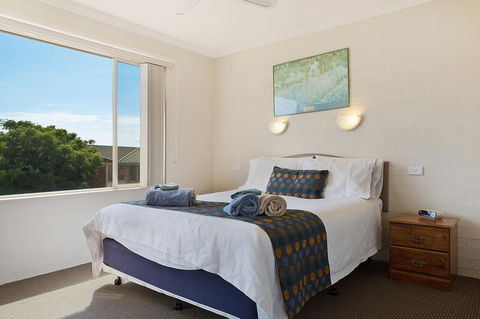 Baywatch Apartments Merimbula - Australia Accommodation 11