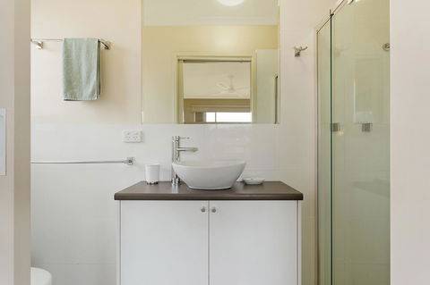 Baywatch Apartments Merimbula - Australia Accommodation 12