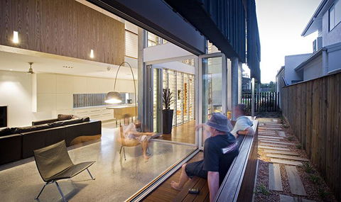 Casuarina Beachfront House - Hostie Properties - Australia Accommodation 7