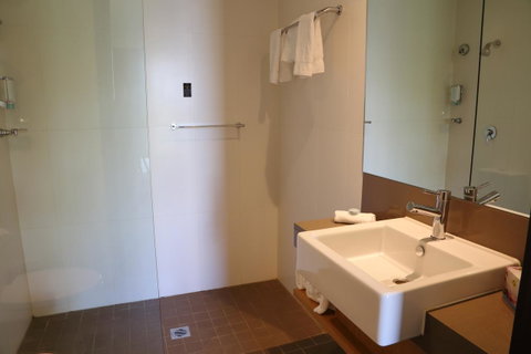Alpha Hotel Eastern Creek - Australia Accommodation 27