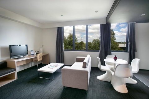 Alpha Hotel Eastern Creek - Australia Accommodation 12