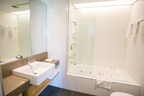 Alpha Hotel Eastern Creek - Australia Accommodation 13