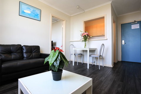 Little Coogee Hotel - Australia Accommodation 11