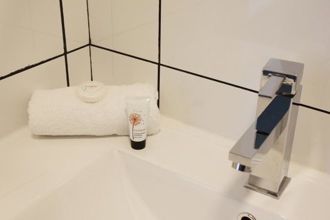 Little Coogee Hotel - Australia Accommodation 29
