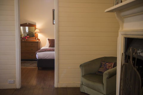 Hillview Heritage Hotel - Australia Accommodation 2
