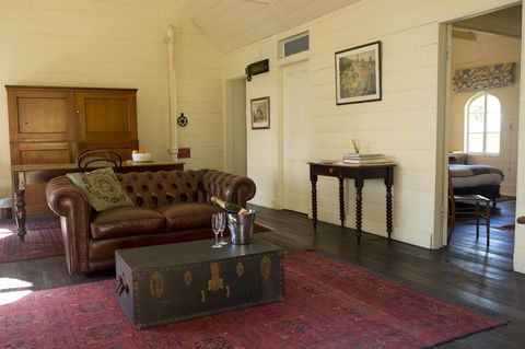 Hillview Heritage Hotel - Australia Accommodation 28