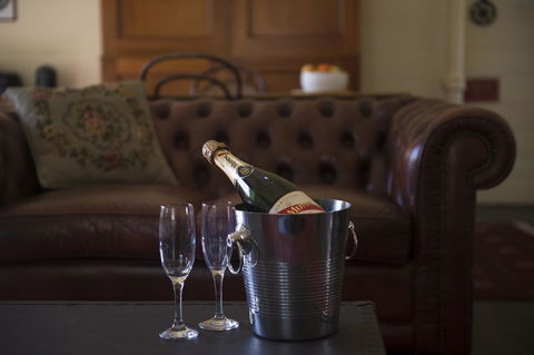 Hillview Heritage Hotel - Australia Accommodation 25