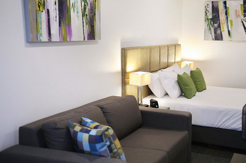 Best Western Plus Bolton On The Park - Australia Accommodation 25