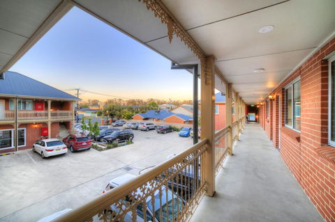 Best Western Plus Bolton On The Park - Australia Accommodation 23