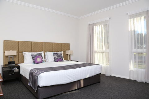 Best Western Plus Bolton On The Park - Australia Accommodation 19