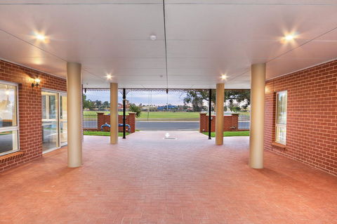 Best Western Plus Bolton On The Park - Australia Accommodation 14