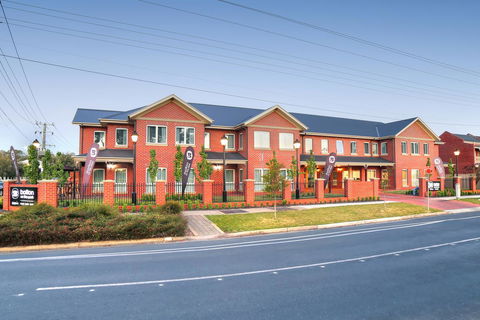 Best Western Plus Bolton On The Park - Australia Accommodation 0