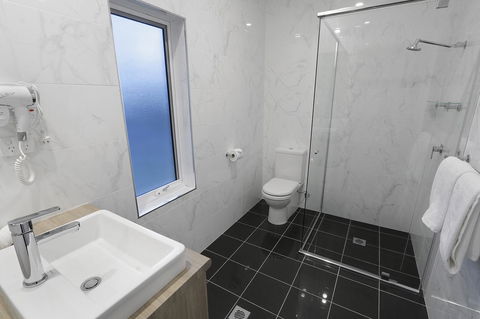 Best Western Plus Bolton On The Park - Australia Accommodation 27
