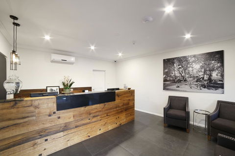 Best Western Plus Bolton On The Park - Australia Accommodation 4