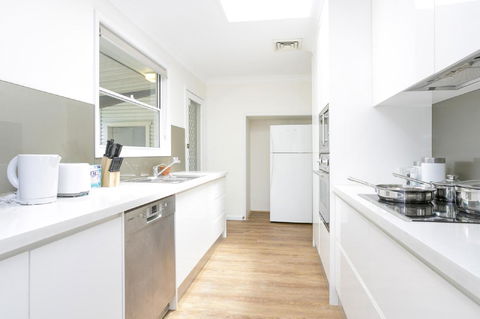 Beautiful Family Holiday House - Australia Accommodation 7