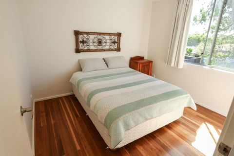 Valla's Beach House - Australia Accommodation 19