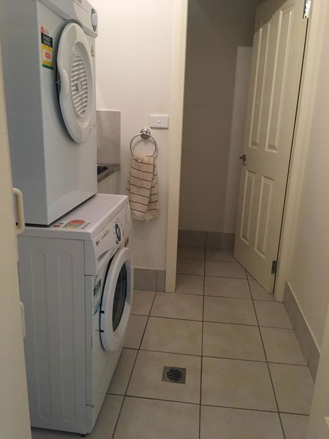 Travers Street Apartment - Australia Accommodation 10