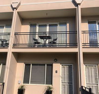 Travers Street Apartment - Australia Accommodation