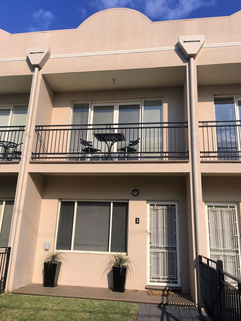 Travers Street Apartment - Australia Accommodation 0