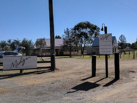 Madigan Wine Country Cottages - Australia Accommodation 3