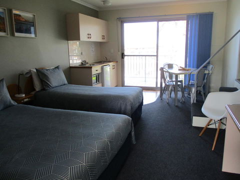 South Seas Motel - Australia Accommodation 9
