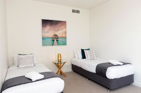 The Penthouse - Australia Accommodation 23